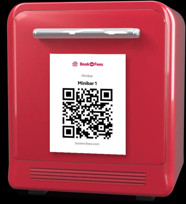 Minibar BookNoFees: la tessera con codice QR stampata sulla porta