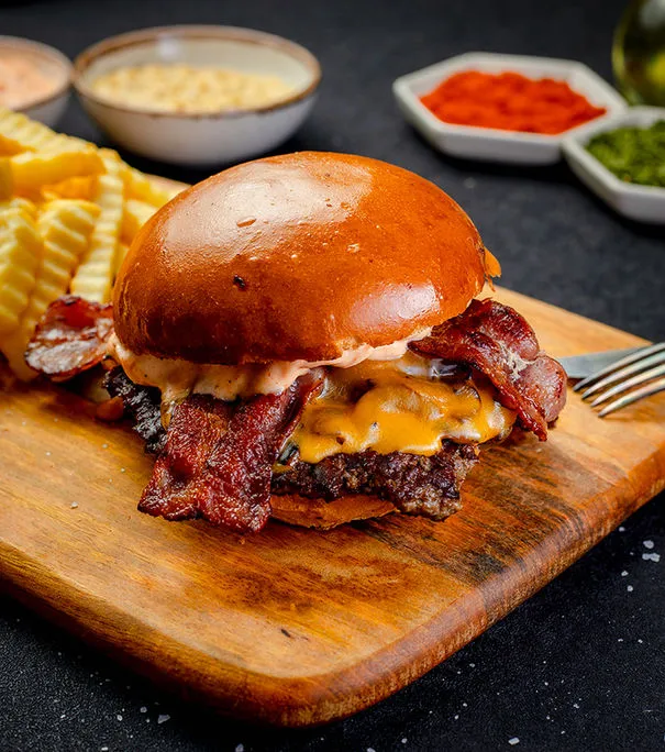 BookNoFees: Snack bar – Boom Burger – Bucharest – Boom Burger, foto 2
