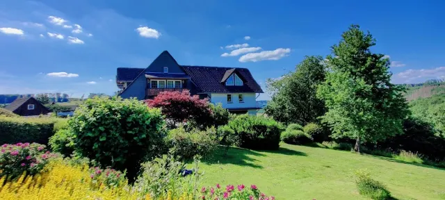 BookNoFees: Ristorante – Landhaus Stottmert – Herscheid – Casa di campagna Stottmert, foto 3