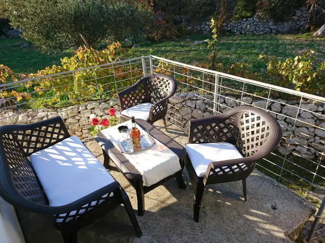 BookNoFees: Casa in pietra ristrutturata per una vacanza tranquilla immersa nella natura – Vučevica, Klis, Split