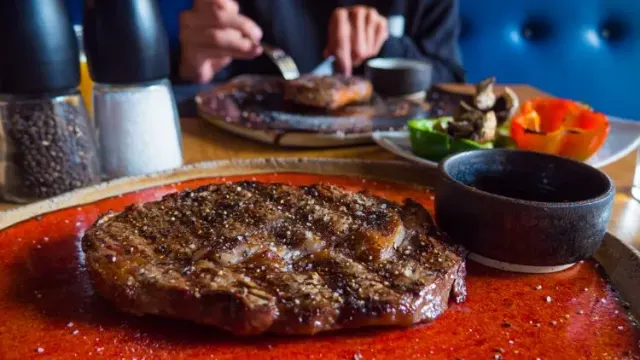 BookNoFees: Ristorante – Beef N' Pepper – Warsaw – Manzo e peperoni, foto 3