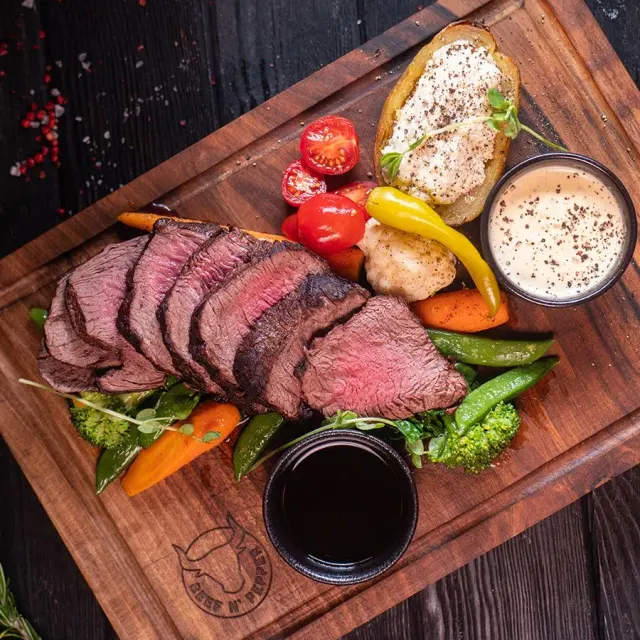 BookNoFees: Ristorante – Beef N' Pepper – Warsaw – Manzo e peperoni, foto 2