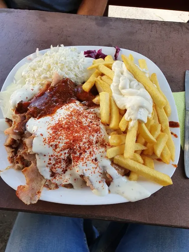 BookNoFees: Ristorante – Abbis Imbiß – Anröchte – Snack bar di Abbi, foto 3