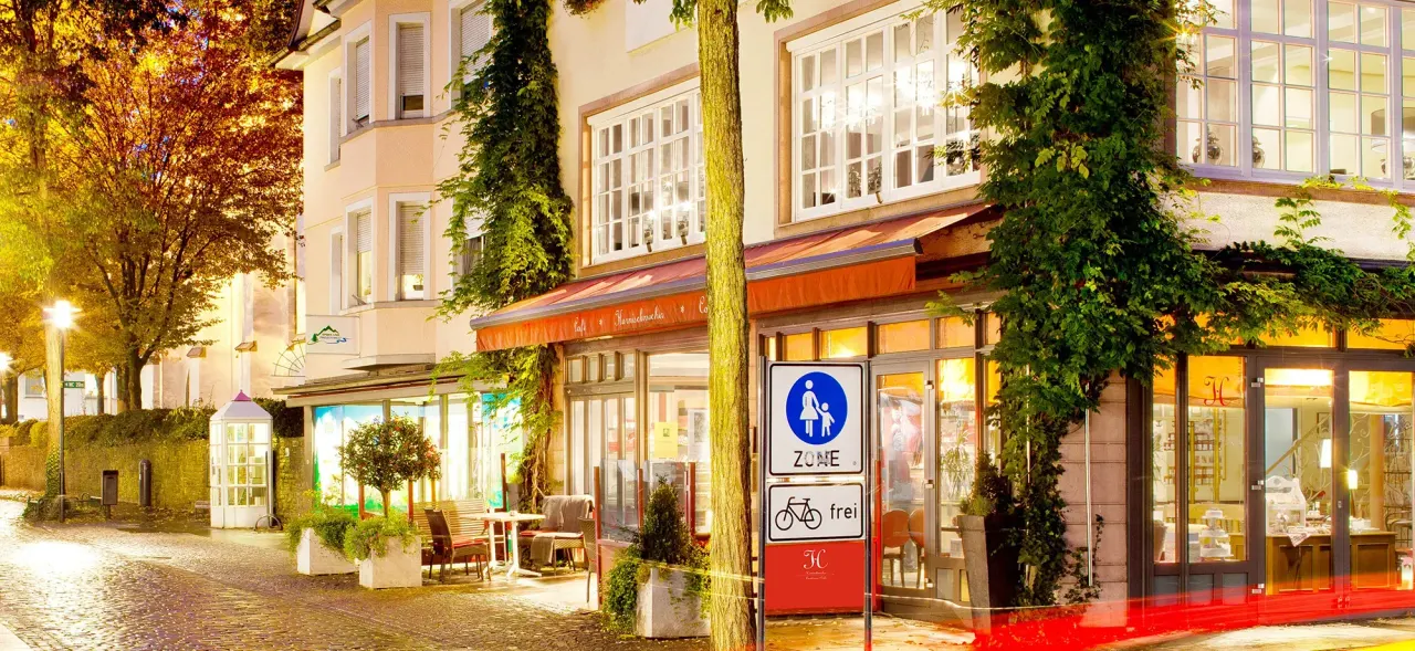 BookNoFees: Caffetteria – Café & Konditorei Harnischmacher – Attendorn – Caffetteria e pasticceria Harnischmacher, foto 1