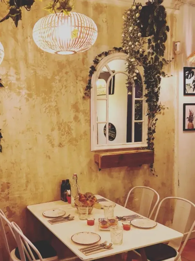 BookNoFees: Caffetteria – Brunch Club Cafe – Madrid – Brunch Club Cafe, foto 2