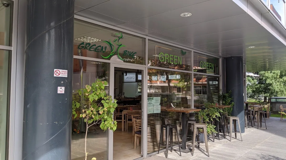 BookNoFees: Ristorante – Green Bike Cafe – Bratislava – Green Bike Cafe, foto 1