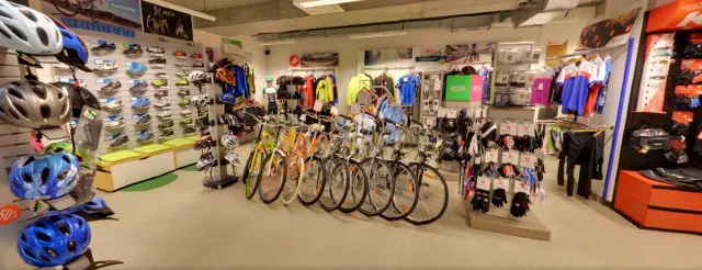 BookNoFees: Ristorante – Green Bike Cafe – Bratislava – Green Bike Cafe, foto 2