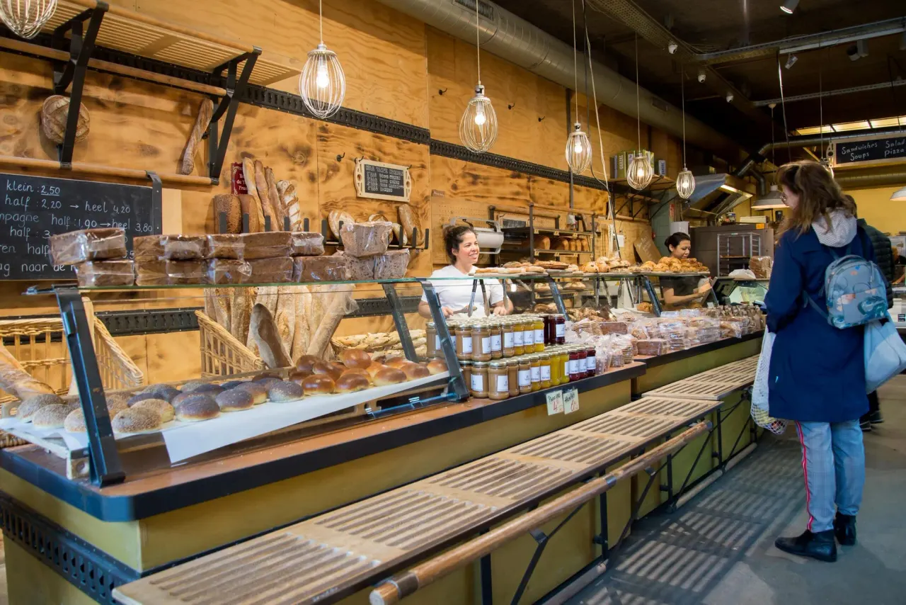 BookNoFees: Caffetteria – Bakhuys – Amsterdam – Sono, foto 1