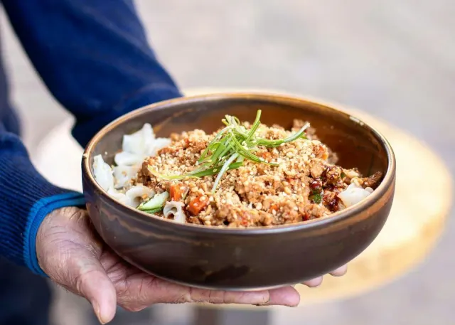 BookNoFees: Ristorante – Nom Pow – Brussels – Nessun problema, foto 2
