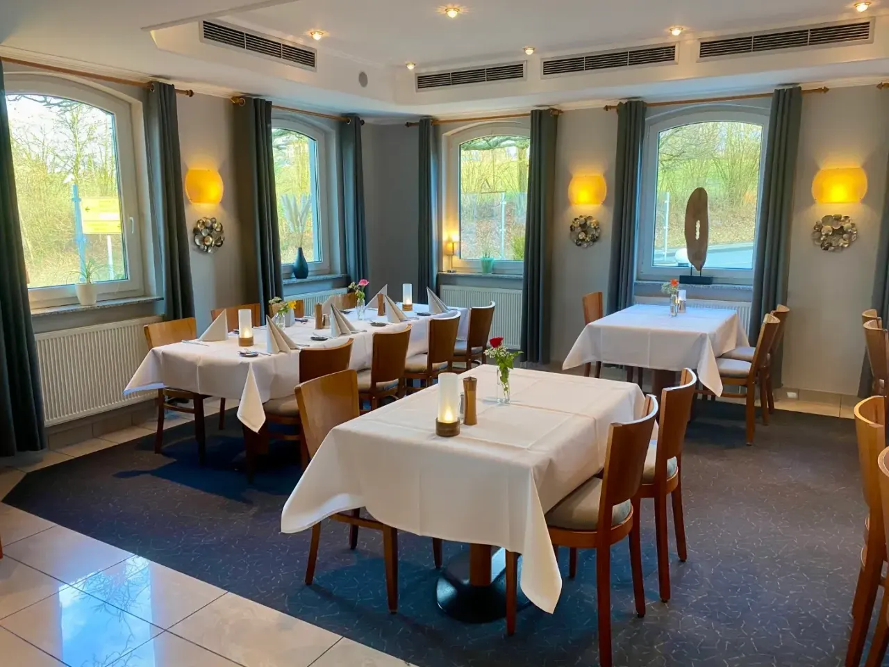 BookNoFees: Ristorante – Hotel-Restaurant Wilhelmshöhe – Neuenrade – Hotel-Ristorante Wilhelmshöhe, foto 1