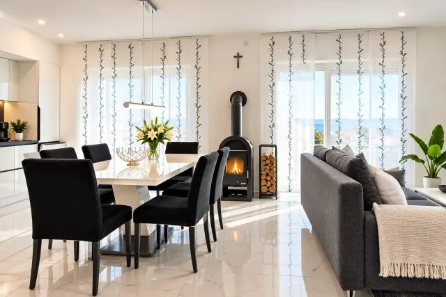 BookNoFees: Appartamento 2 dell'Auszeit-Vodice con balcone e vista sul mare – Vodice