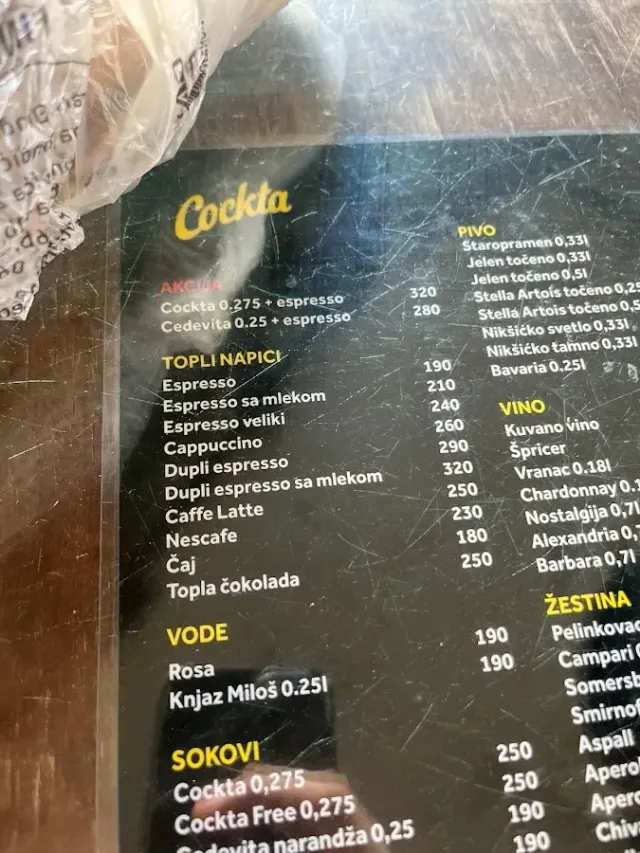 BookNoFees: Caffetteria – Kafe Divan – Belgrade – Caffè Divan, foto 2