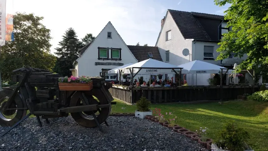 BookNoFees: Ristorante – Landgasthof Grevenstein – Meschede-Grevenstein – Locanda di campagna Grevenstein, foto 1