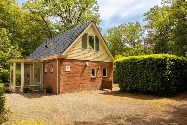 BookNoFees: Casa vacanze indipendente con giardino recintato e area giochi – Norg