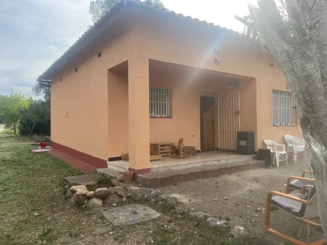 BookNoFees: Tranquilla casa per gli ospiti con giardino e camino – Horta De Sant Joan