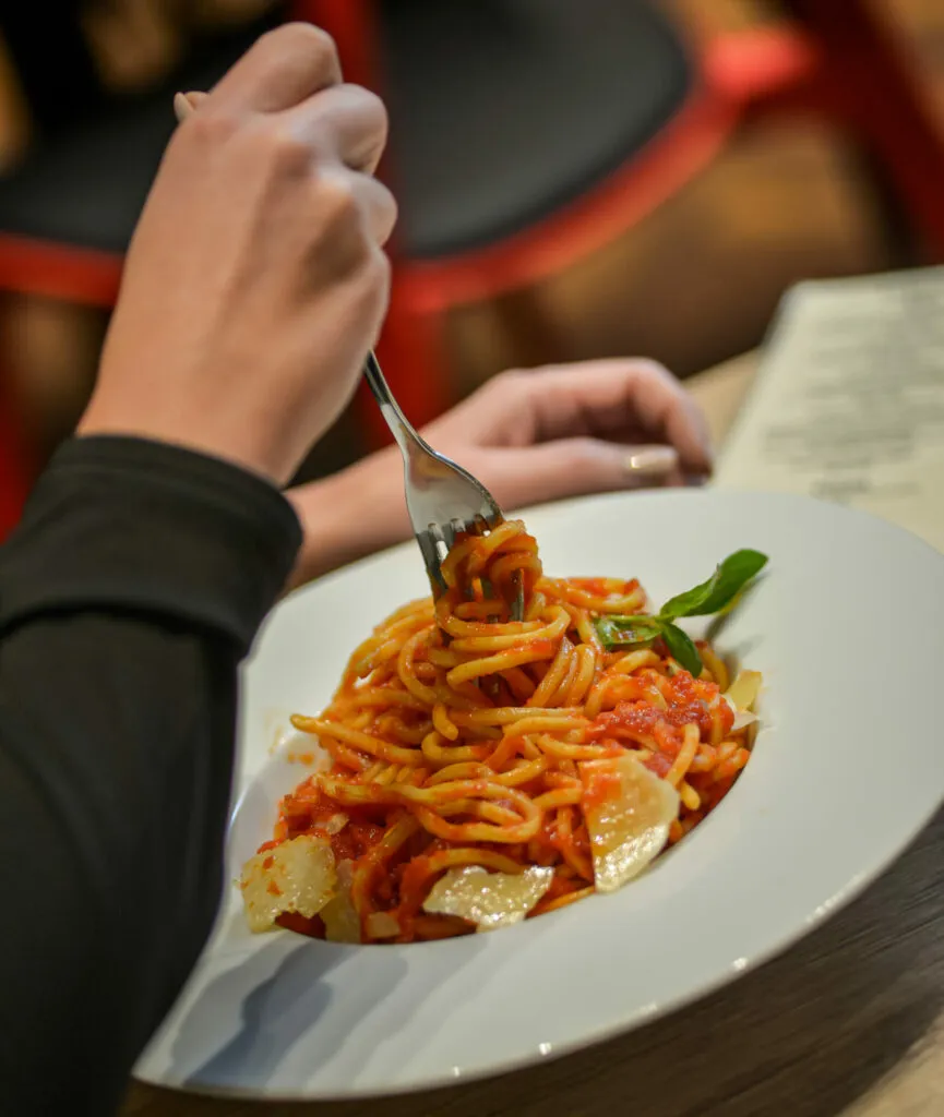 BookNoFees: Ristorante – Forni di Napoli Bazilika – Budapest – Forni di Napoli Bazilika, foto 1