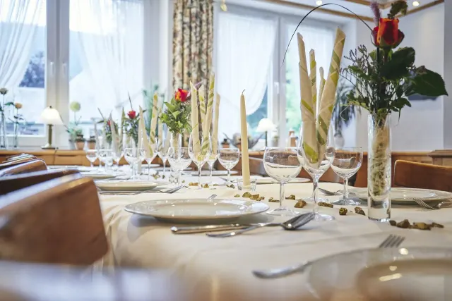 BookNoFees: Ristorante – Hotel Haus Rameil – Lennestadt – Hotel Haus Rameil, foto 2