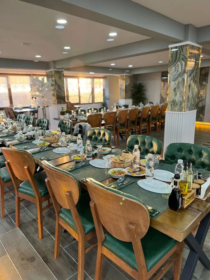 BookNoFees: Ristorante – Erzurum Cağ Kebap Tesisi – Istanbul – Stabilimento di Cağ Kebap di Erzurum, foto 1