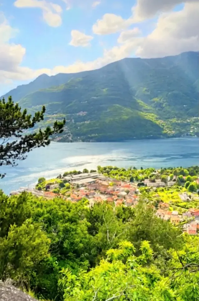 BookNoFees: casa vacanza a DERVIO – LAGO DI COMO Dervio