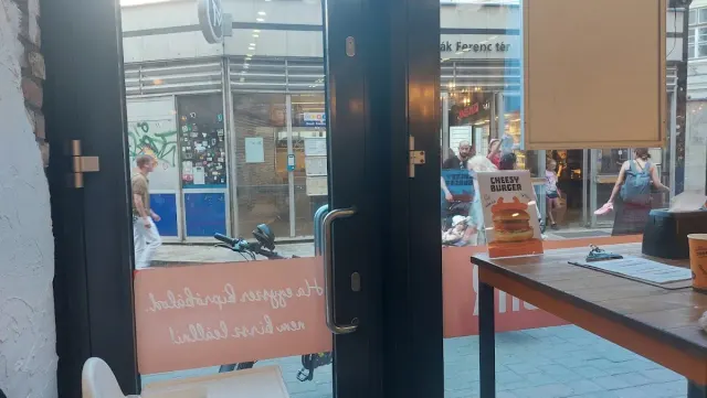 BookNoFees: Ristorante – Bamba Marha – Budapest – Non mollare Marha, foto 2