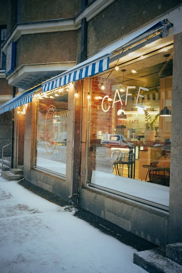 BookNoFees: Caffetteria – Beard Park Cafe – Helsinki – Beard Park Cafe, foto 1