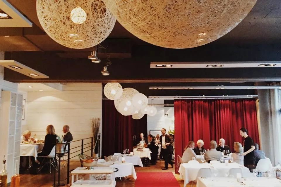 BookNoFees: Ristorante – Brasserie Mares – Oslo – Brasserie Mares, foto 1