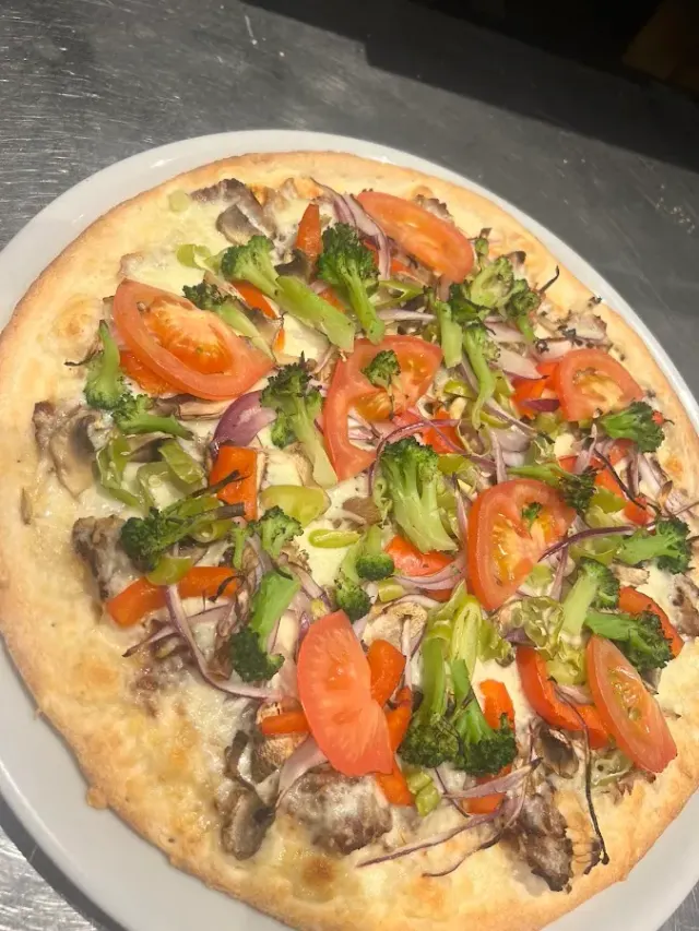 BookNoFees: Ristorante – Pizza Milano – Meschede – Pizza Milano, foto 2