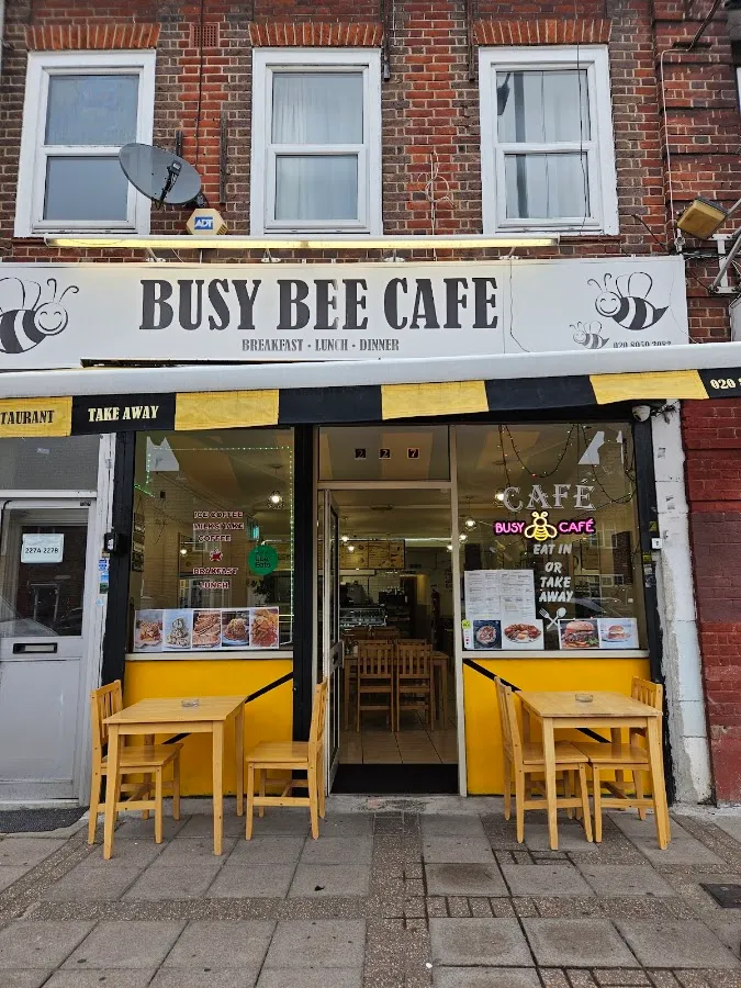 BookNoFees: Caffetteria – Busy Beez Cafe – London – Busy Beez Cafe, foto 1
