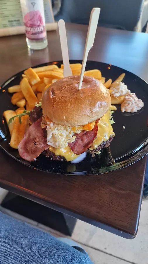 BookNoFees: Ristorante – 3MO-Burger – Medebach – 3MO-Burger, foto 1