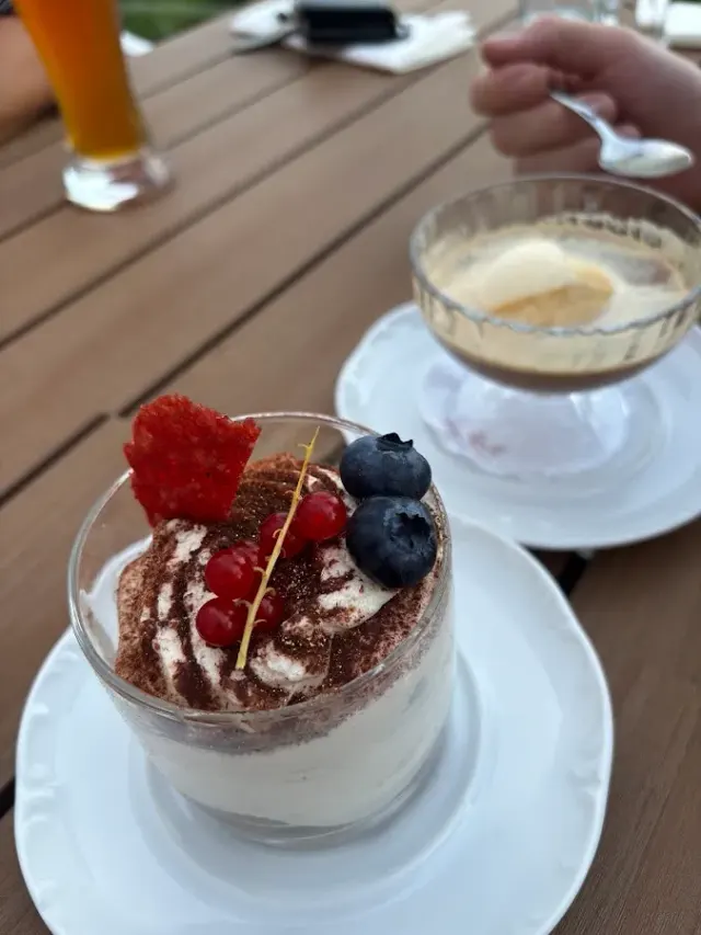 BookNoFees: Ristorante – Burghotel Volmarstein – Wetter (Ruhr) – Burghotel Volmarstein, foto 2