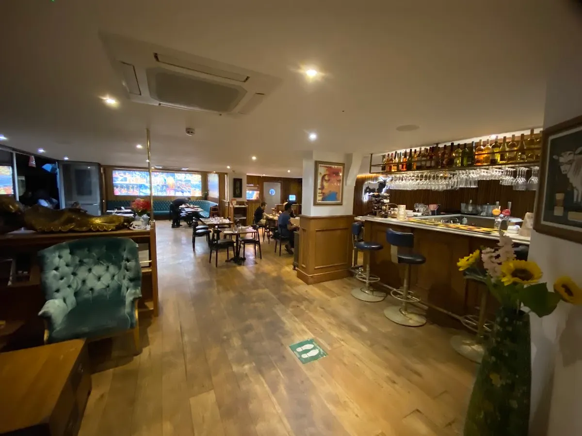 BookNoFees: Ristorante – Holy Cow – London – Caspita!, foto 1