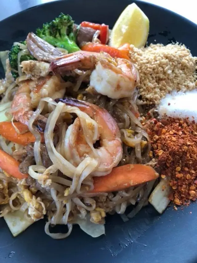BookNoFees: Snack bar – Aroy Thai Take Away – Stockholm – Aroy Thai da asporto, foto 3