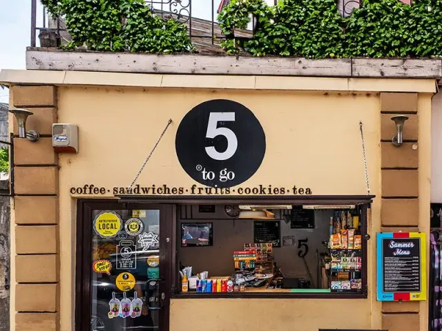 BookNoFees: Caffetteria – 5 to go – Bucharest – Ne mancano 5, foto 2