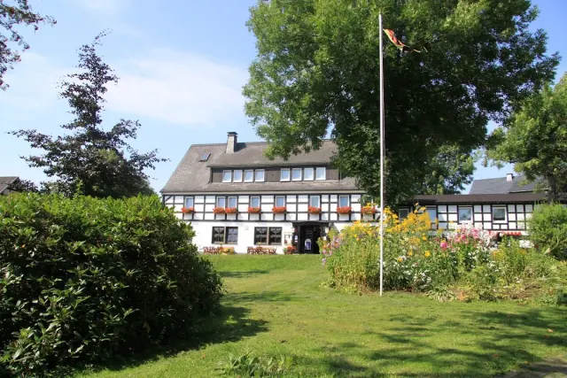 BookNoFees: Landgasthof Gilsbach, Winterberg