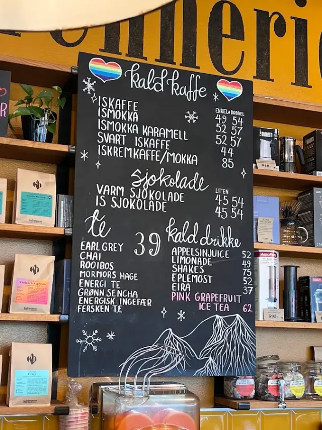 BookNoFees: Caffetteria – Kaffebrenneriet – Oslo – La torrefazione, foto 2