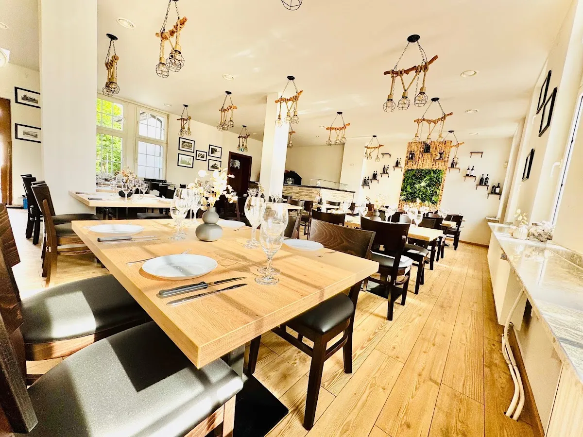 BookNoFees: Ristorante – Kulturbahnhof – Halver – Kulturbahnhof, foto 1