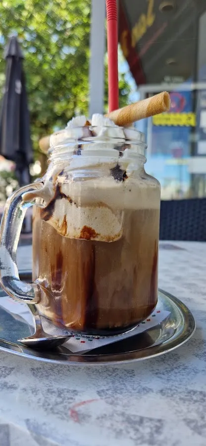 BookNoFees: Gelato – Eiscafé San Remo – Iserlohn – Eiscafé San Remo, foto 2