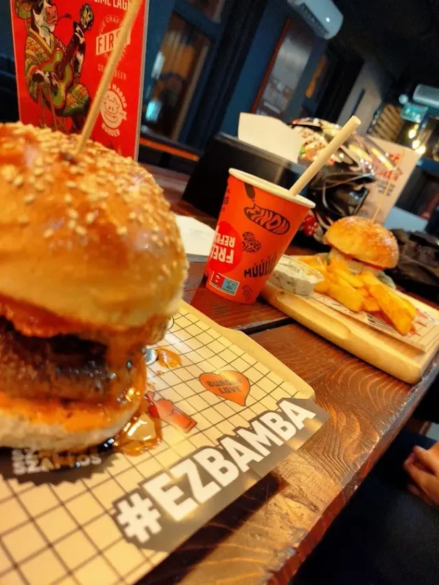 BookNoFees: Ristorante – Bamba Marha Burger Bar – Budapest – Bamba Marha Burger Bar, foto 3