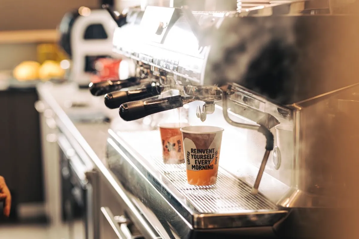 BookNoFees: Caffetteria – Coffee Island – Athens – L'Isola del Caffè, foto 1
