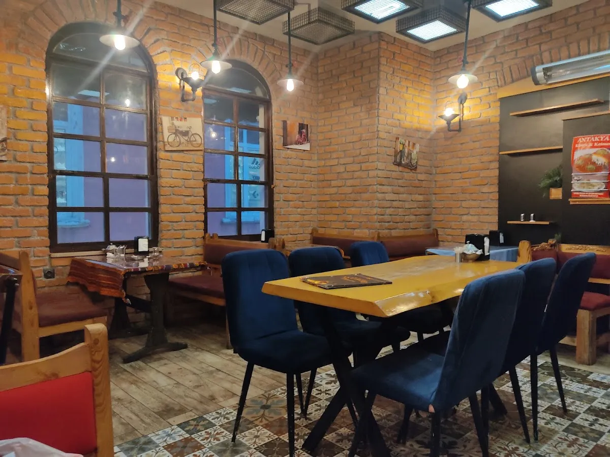 BookNoFees: Ristorante – Dürüm Yiyelim – Istanbul – Mangiamo un dürüm, foto 1