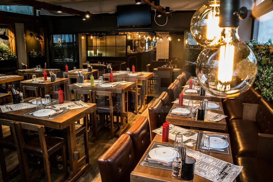 BookNoFees: Ristorante – Butcher's Burger – Athens – Hamburger del macellaio, foto 1