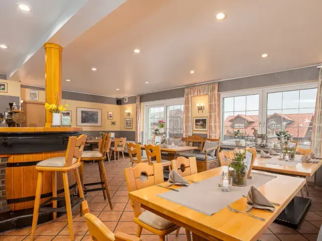 BookNoFees: Ristorante – Landgasthof Hölzer – Fröndenberg – Locanda di campagna Hölzer, foto 2