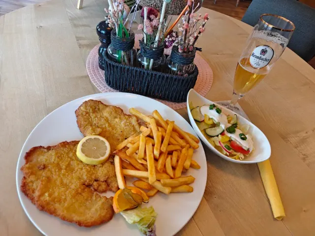 BookNoFees: Ristorante – Haus Mäler – Breckerfeld – Casa Mäler, foto 2