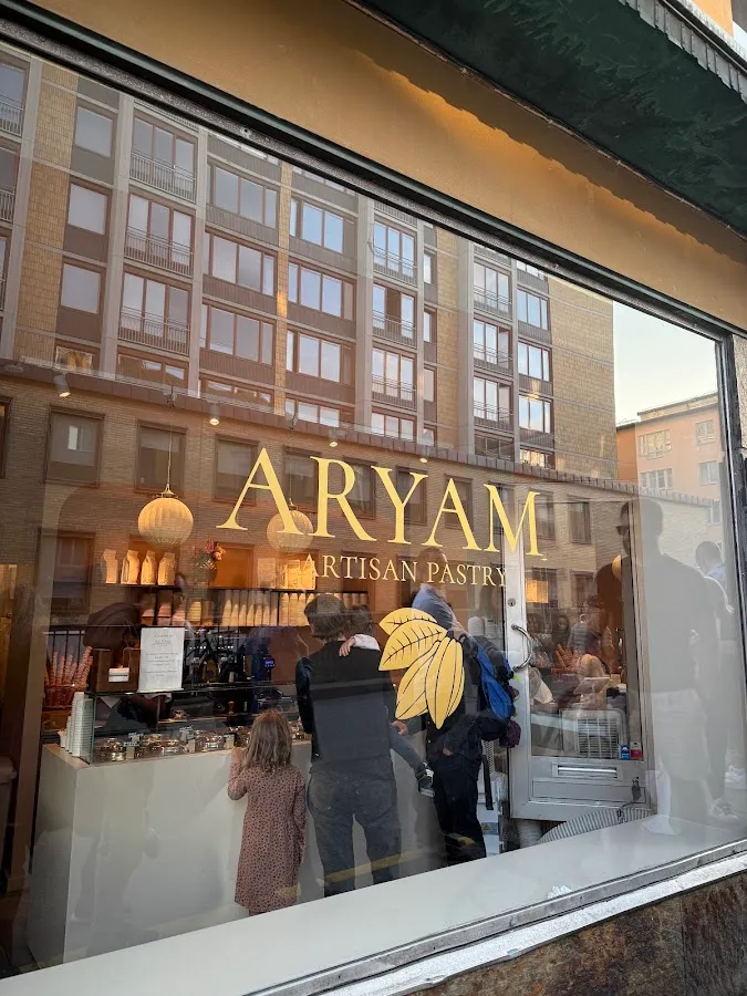 BookNoFees: Gelato – Aryam – Stockholm – Alzati, foto 1