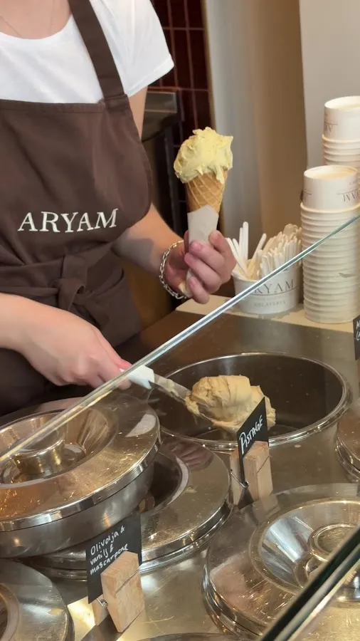 BookNoFees: Gelato – Aryam – Stockholm – Alzati, foto 2