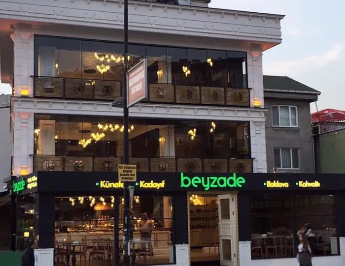 BookNoFees: Ristorante – Beyzade Künefe – Istanbul – Künefe Beyzade, foto 1