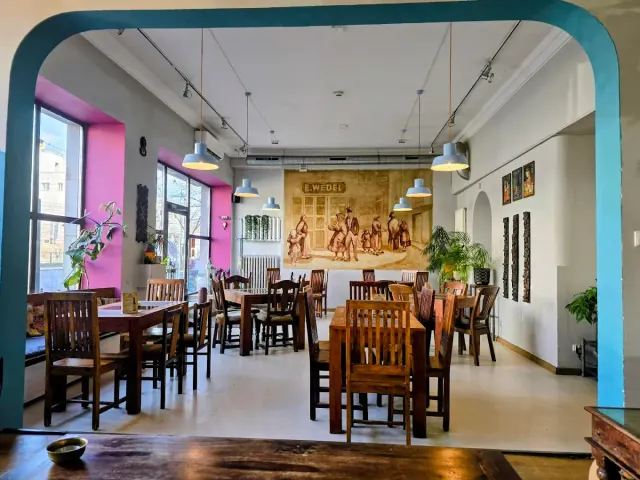 BookNoFees: Ristorante – Kalyan – Warsaw – Strada, foto 3