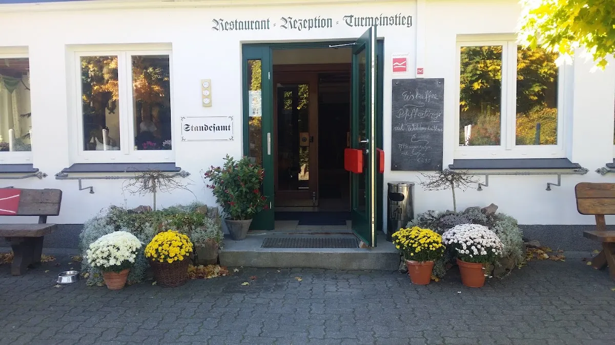 BookNoFees: Ristorante – Rhein-Weser-Turm – Kirchhundem – Torre Reno-Weser, foto 1