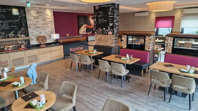 BookNoFees: Ristorante – Autohof Lippetal – Lippetal – Area di servizio Lippetal, foto 2