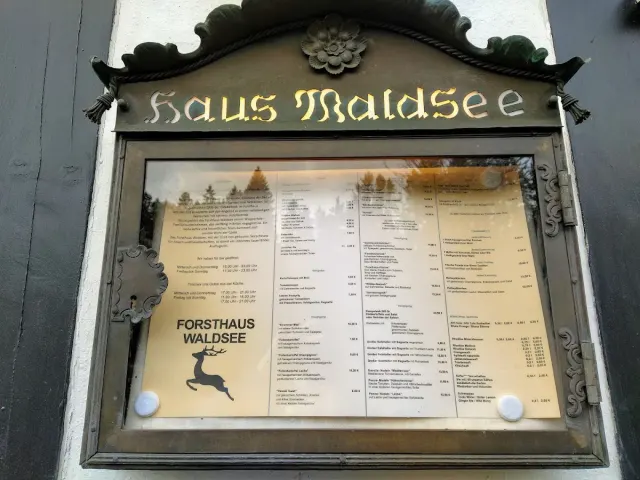 BookNoFees: Ristorante – Forsthaus Waldsee – Brilon – Casa forestale di Waldsee, foto 3